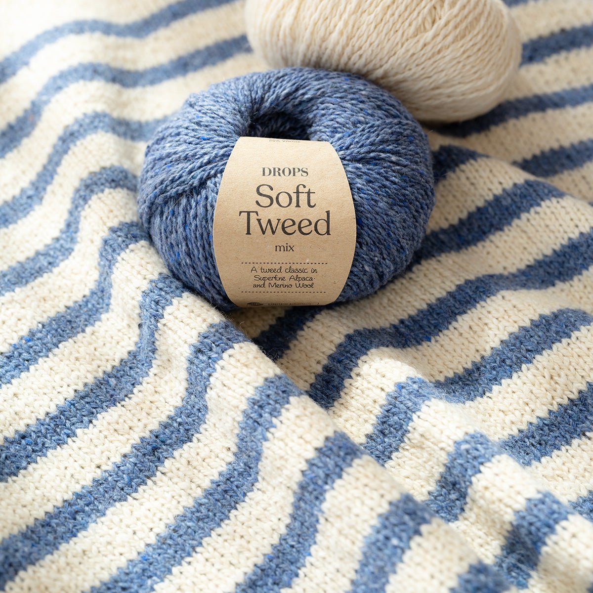 Drops Soft Tweed